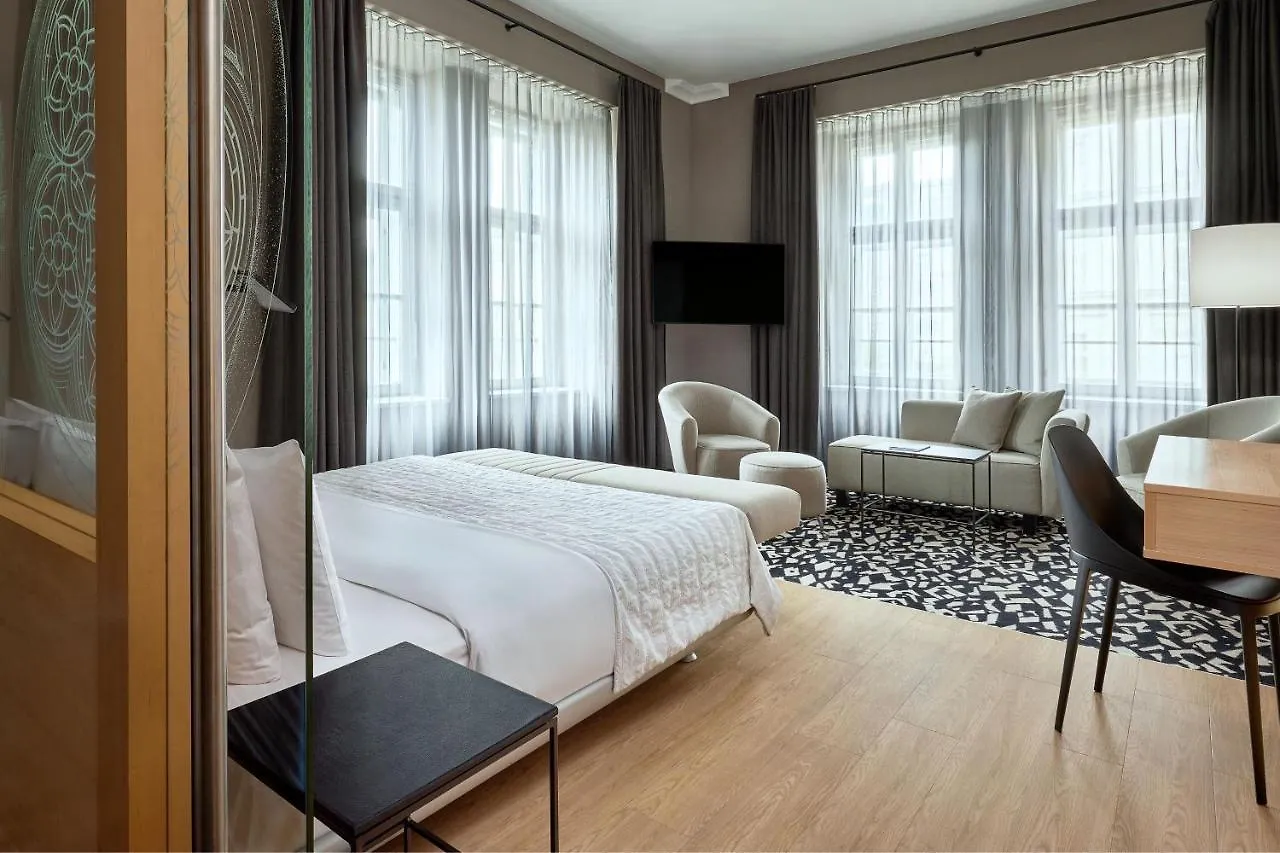 Le Meridien Vienna Otel 5*,