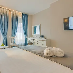 **** Hotel New Era Old Town Parking With Fee Nearby Roménia