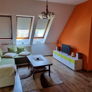  Apartman Tudor Magyarország