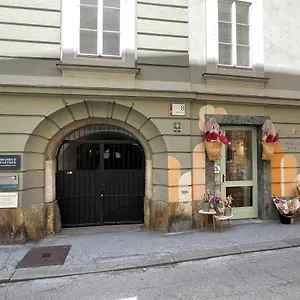 Zum Dom Apartment Graz