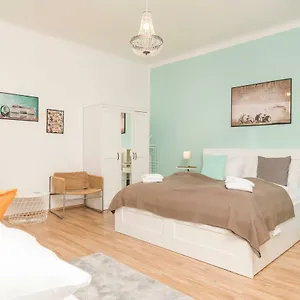 Spittelau Chillout Lounge By Ichbucheat Apartment