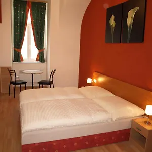 Apartment Tal