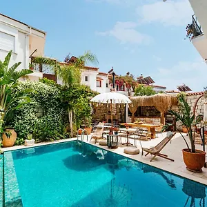 https://alachi-butik-otel.aegeanhotels.net
