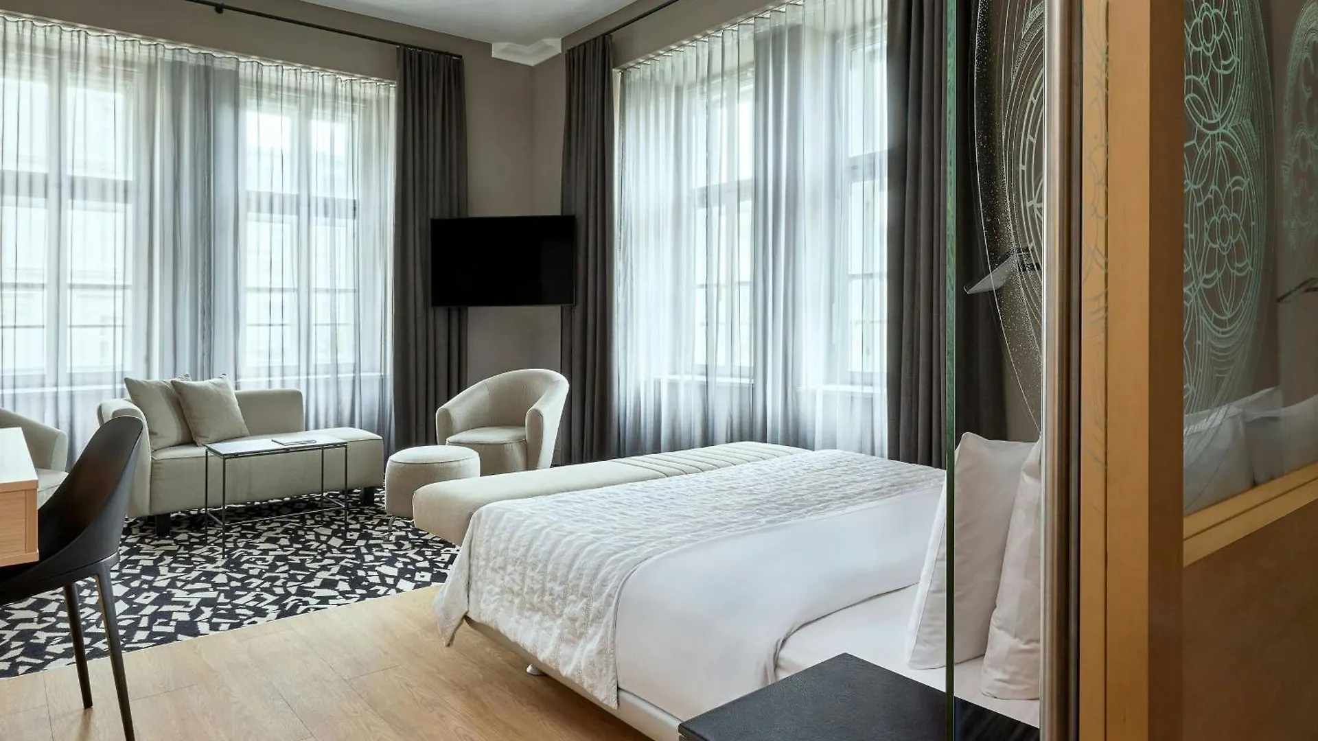 Le Meridien Vienna 5*,  Austria